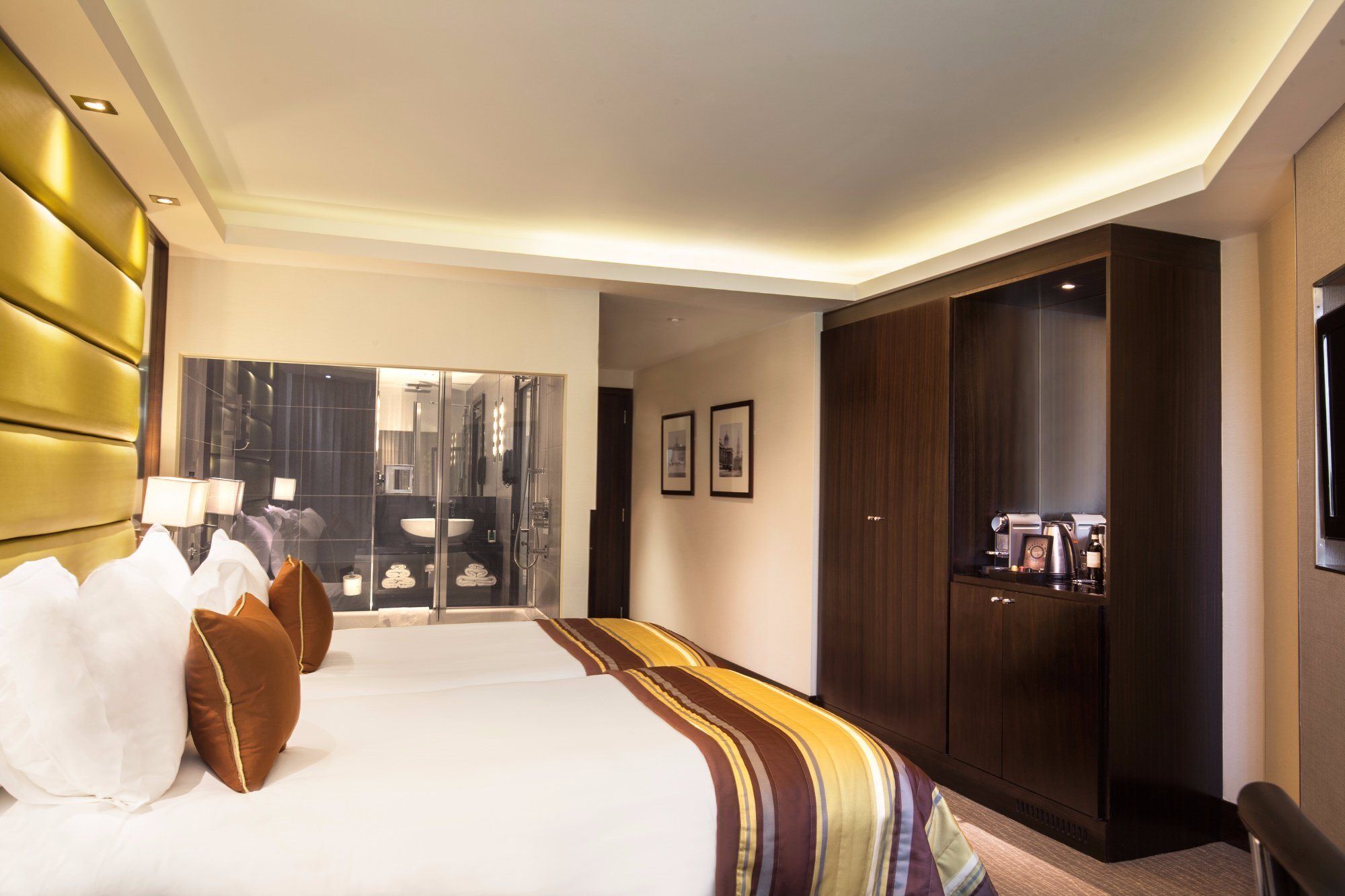 Montcalm Mayfair, Autograph Collection Londyn Zewnętrze zdjęcie A room at the Mandarin Oriental, London